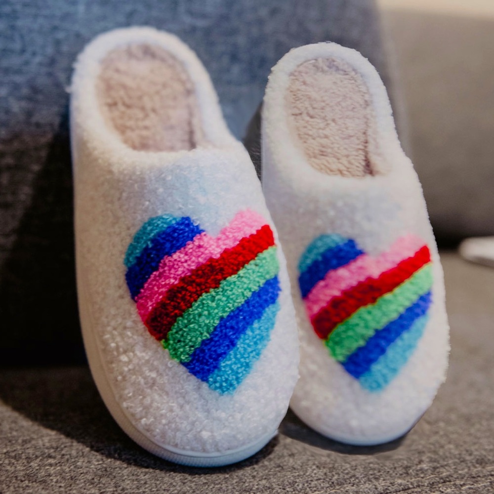 RAINBOW HEART SLIPPER HOUSE SHOES